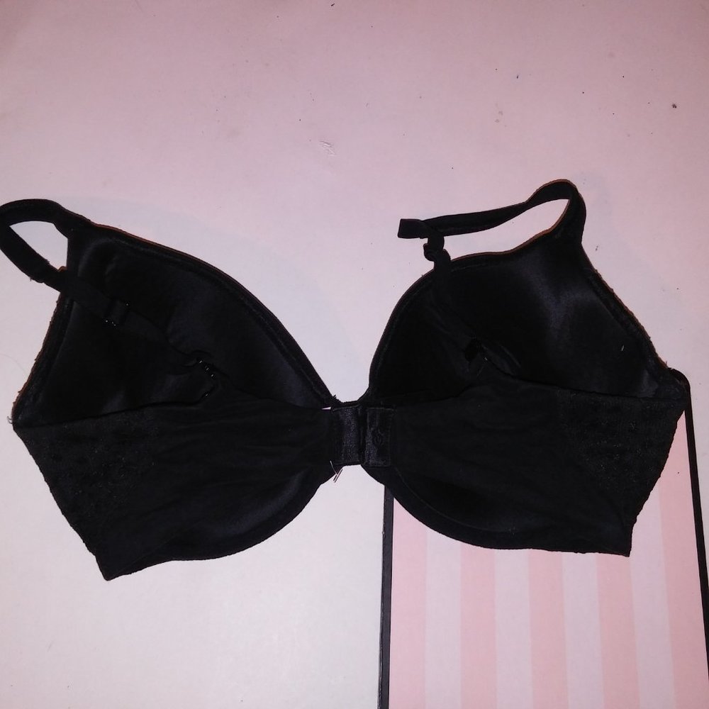 Victoria Secret Bra - Picture 4 of 4